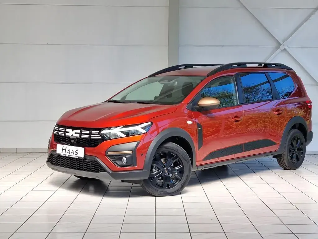Neu Dacia Jogger Extreme 101 PS (74 kW) 2026 Braun Van / Kleinbus