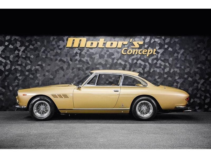 Gebraucht Ferrari 330 300 PS (220 kW) 1965 Gold Coupé