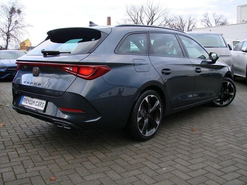Second-hand Cupra Leon 150 CP (110 kW) 2024 Gri Break