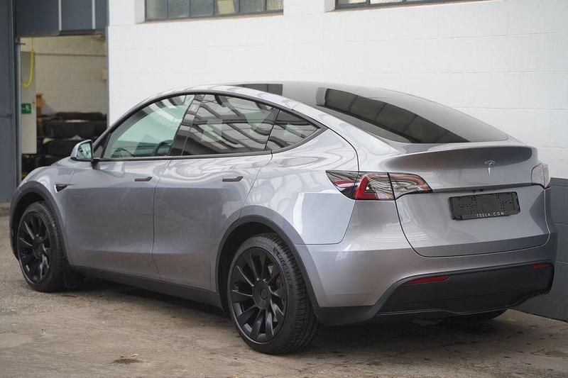 Gebraucht Tesla Model Y Standard Range 219 kW (299 PS) 2023 Grau SUV