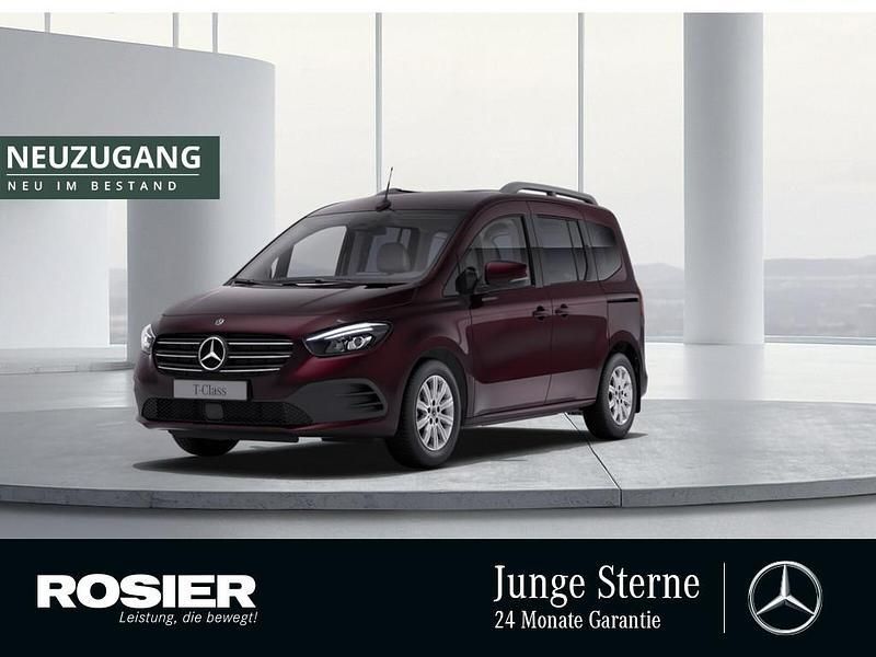 Rot / rubellitrot Gebraucht 2024 Mercedes T180 Style Van / Kleinbus | 34.440 € - Bild 1/4