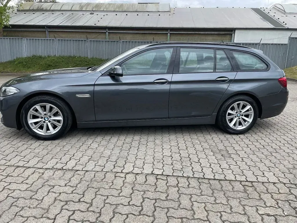 Second-hand BMW 520 Sport Line 190 CP (139 kW) 2017 Gri Break