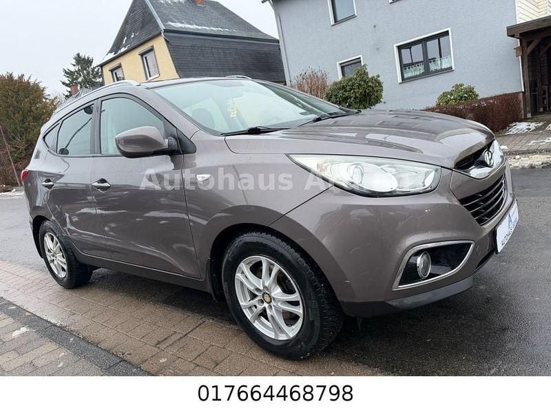 Gebraucht Hyundai ix35 Comfort 136 PS (100 kW) 2013 Braun SUV