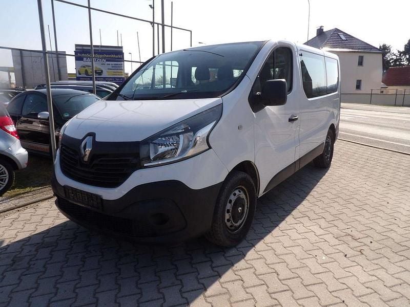 Gebraucht Renault Trafic 95 PS (69 kW) 2016 Grau Van / Kleinbus