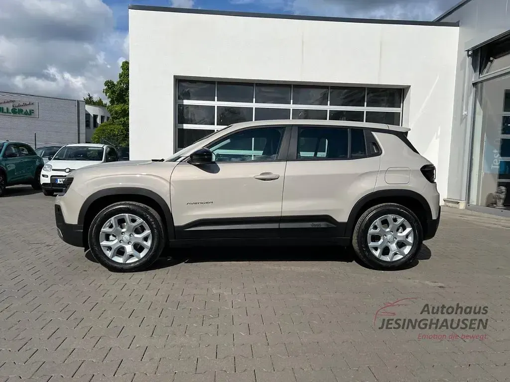Neu Jeep Avenger Altitude 101 PS (74 kW) 2025 Grau SUV
