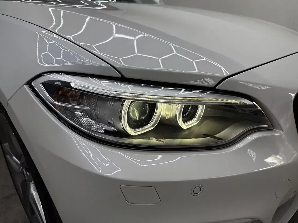 Gebraucht BMW 225 M Sport 224 PS (164 kW) 2016 Weiß Coupé