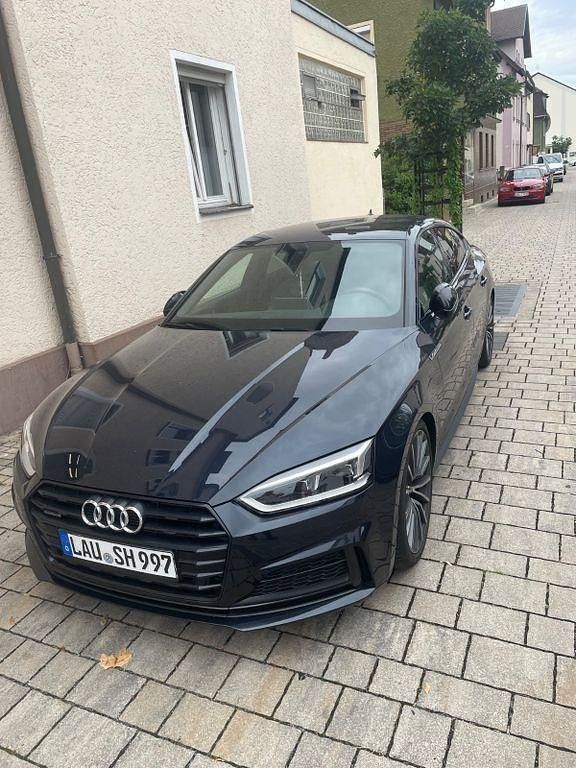 Blau Gebraucht 2019 Audi A5 Ambiente Coupé | 32.699 € (Fairer Preis) - Bild 1/4