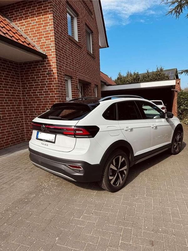 Weiß Gebraucht 2023 VW Taigo Style SUV | 21.400 € (Guter Preis) - Bild 1/4