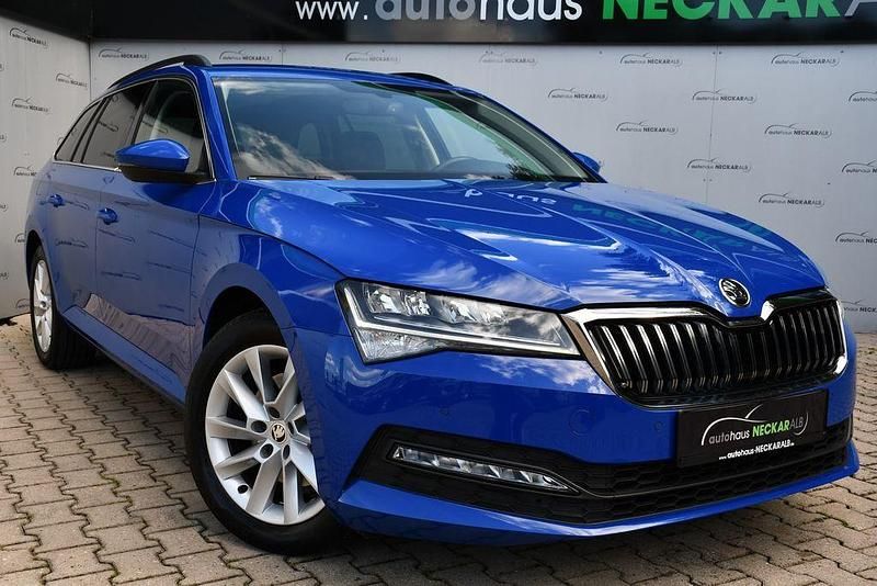 Energyblau Gebraucht 2021 Skoda Superb Ambition Kombi | 24.900 € (Guter Preis) - Bild 1/4