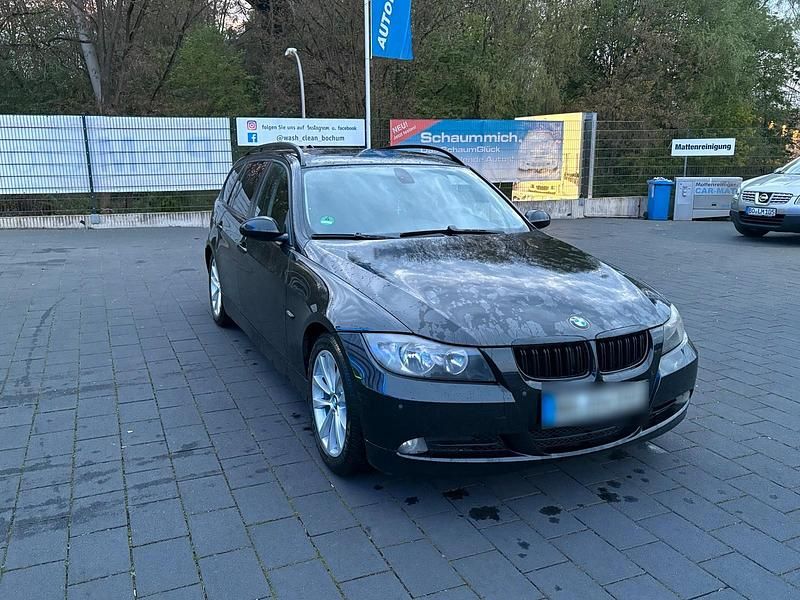 Gebraucht BMW 320 163 PS (119 kW) 2006 Schwarz Kombi