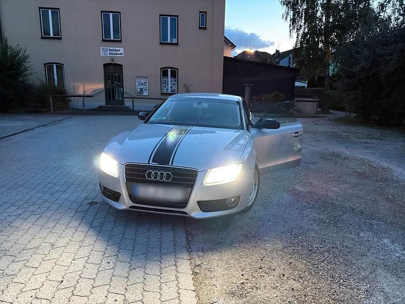 Silber Gebraucht 2011 Audi A5 Sportback Limousine | 7.900 € (Guter Preis) - Bild 1/4