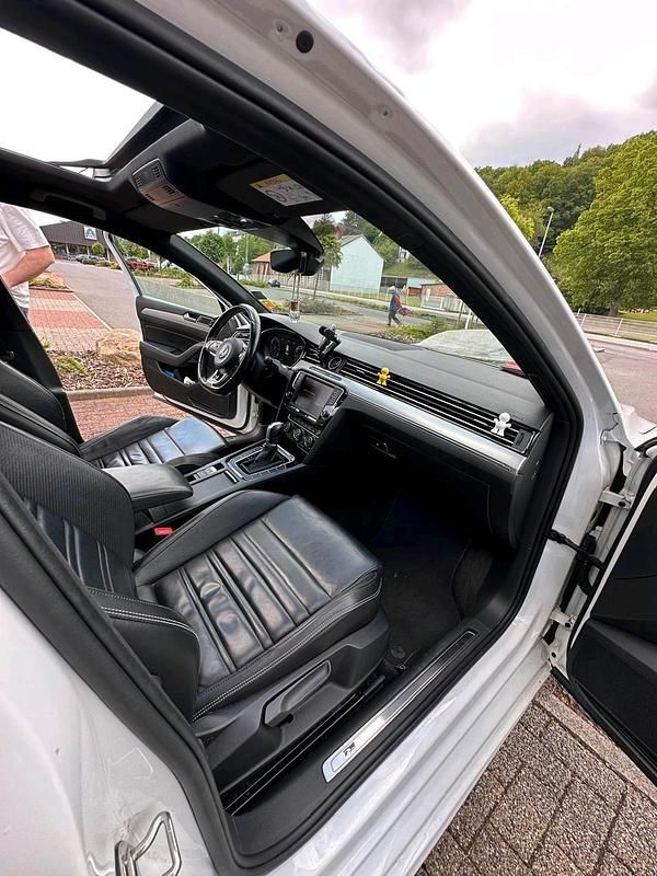 Gebraucht VW Passat 220 PS (161 kW) 2016 Weiß Limousine
