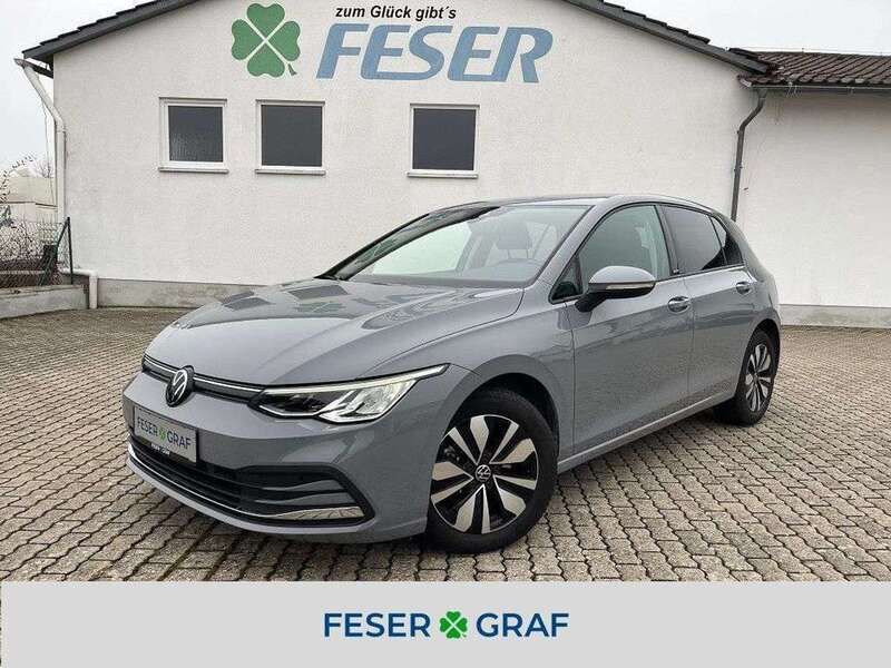 Mondsteingrau Gebraucht 2024 VW Golf VIII Move Limousine | 24.840 € (Fairer Preis) - Bild 1/4
