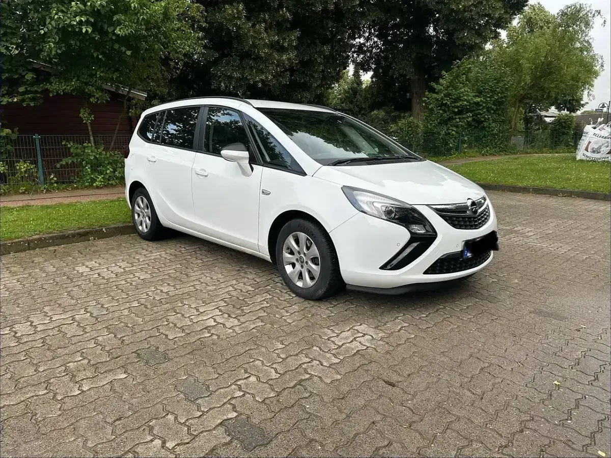 Gebraucht Opel Zafira 130 PS (95 kW) 2014 Weiß Van / Kleinbus