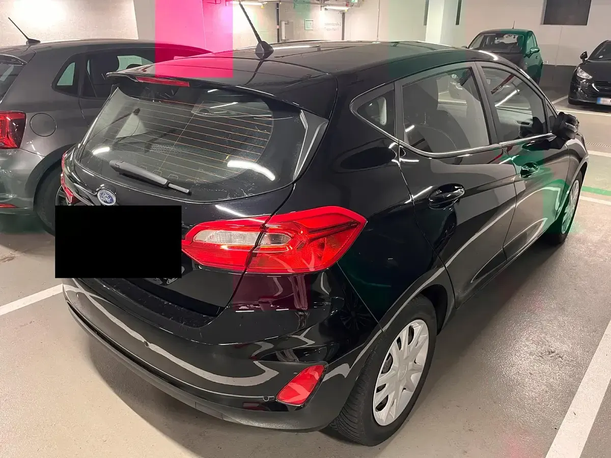 Gebraucht Ford Fiesta Cool & Connect 101 PS (74 kW) 2017 Schwarz Kleinwagen