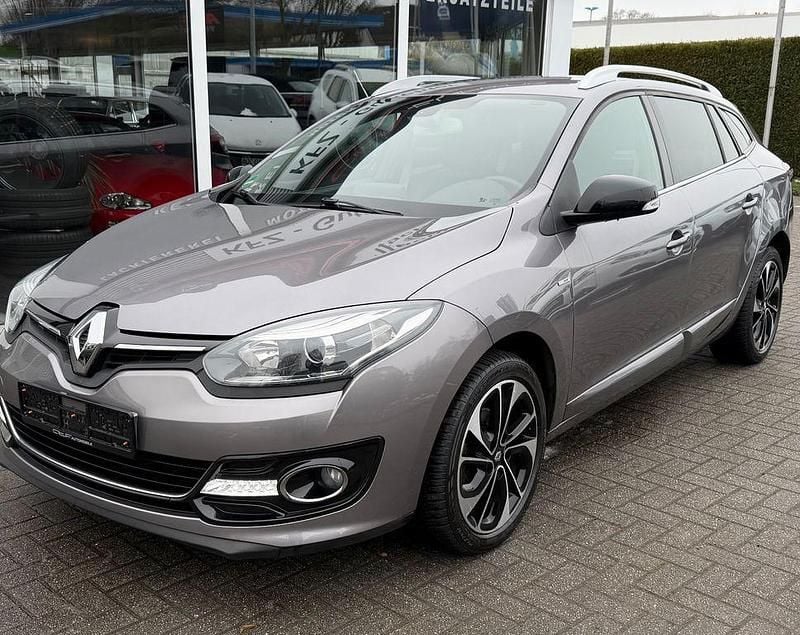 Gebraucht Renault Mégane III Bose Edition 132 PS (97 kW) 2015 Grau Limousine
