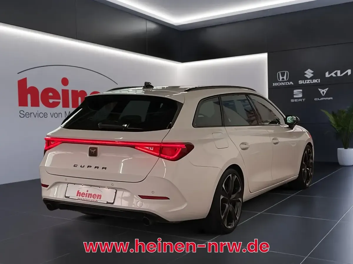 Brugt Cupra Leon VZ 245 HK (180 kW) 2024 Hvid Sedan