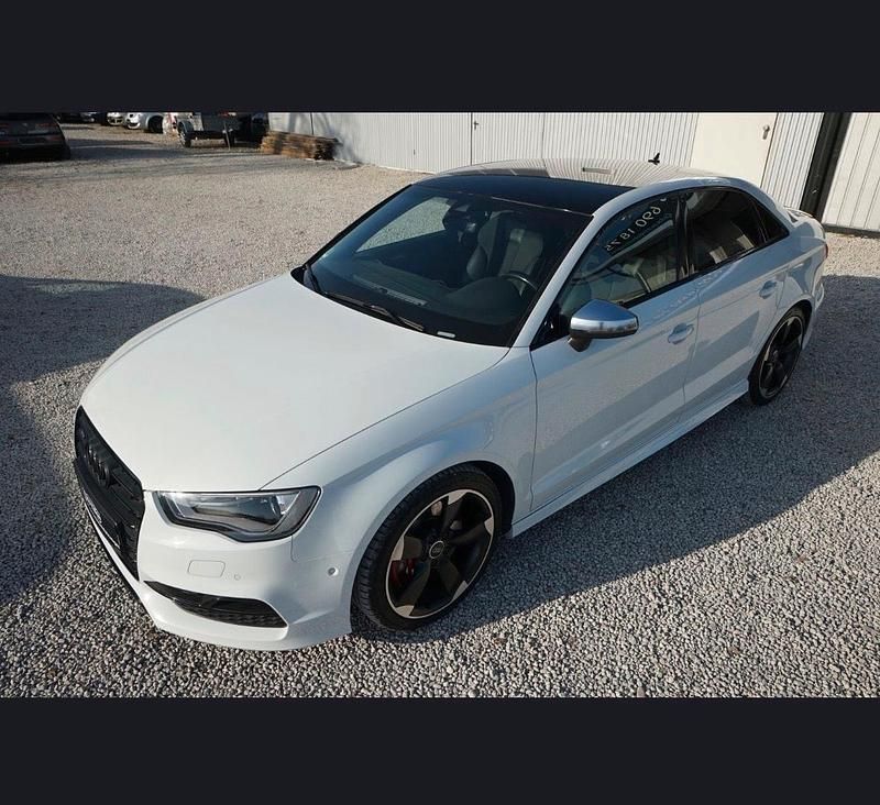 Weiß Gebraucht 2016 Audi S3 Limousine | 26.900 € (Fairer Preis) - Bild 1/4
