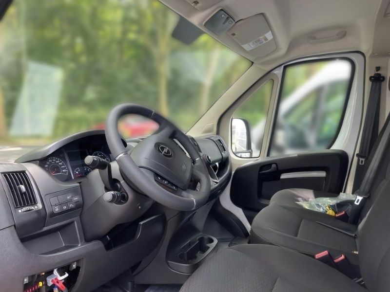 Weiß Neu 2024 Opel Movano Van | 30.240 € (Superpreis) - Bild 1/3