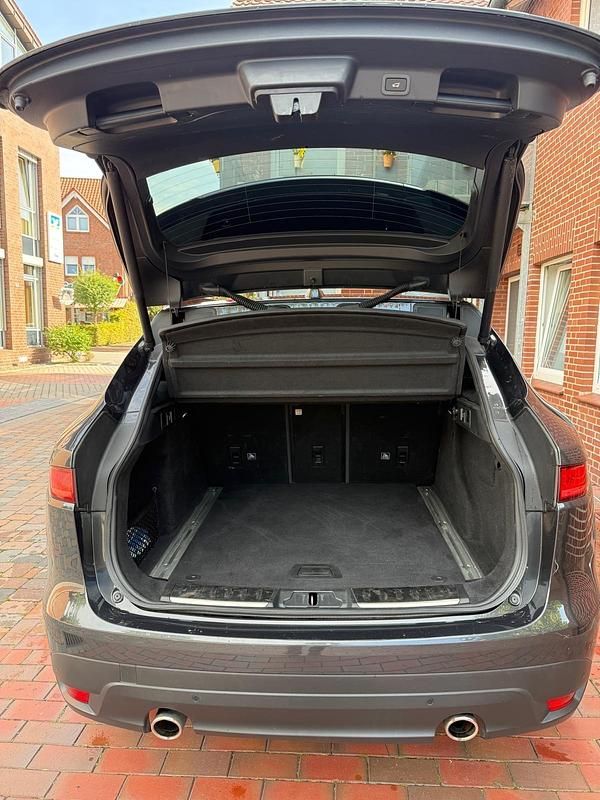Gebraucht Jaguar F-Pace 300 PS (220 kW) 2019 Grau SUV