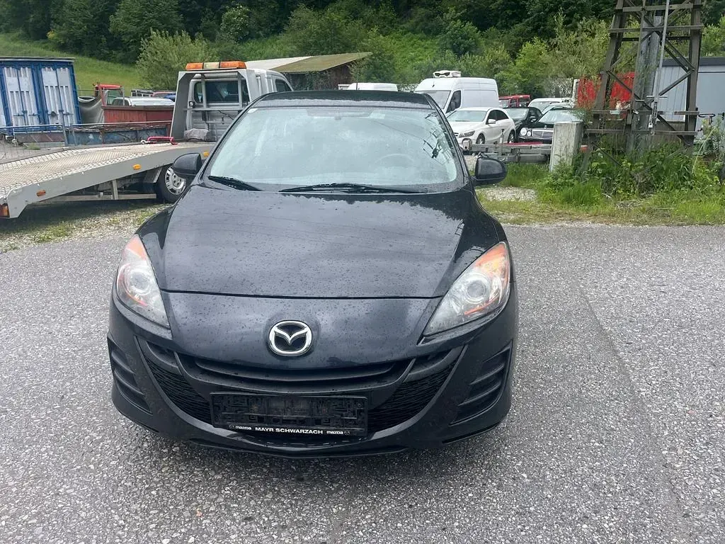 Gebraucht Mazda 3 Active 105 PS (77 kW) 2011 Schwarz Limousine