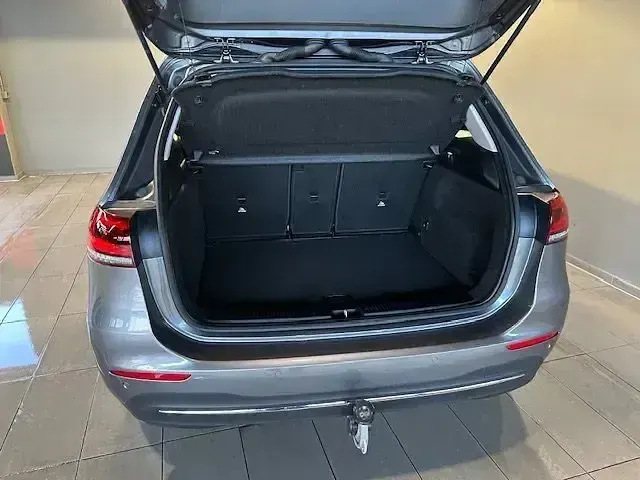 Gebraucht Mercedes B250e Style 218 PS (160 kW) 2022 Andere Kleinwagen