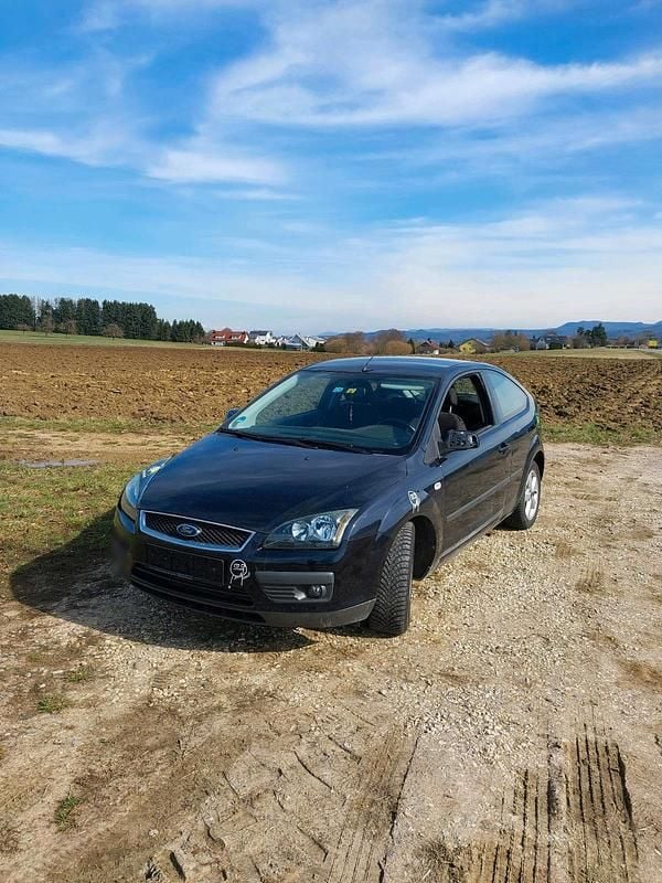 Gebraucht Ford Focus 90 PS (66 kW) 2006 Schwarz Limousine