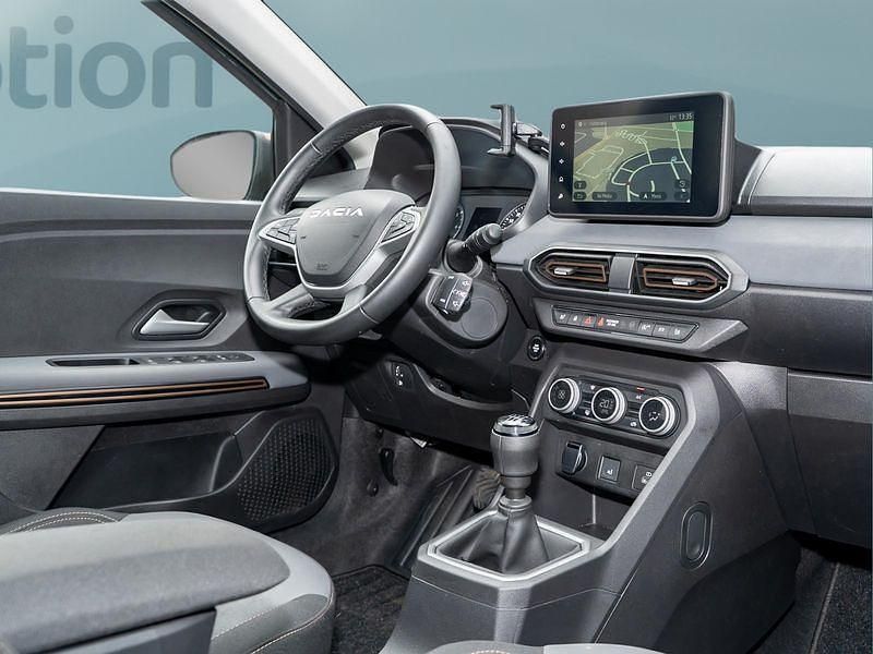 Gebraucht Dacia Jogger Extreme 101 PS (74 kW) 2023 Grün Van / Kleinbus