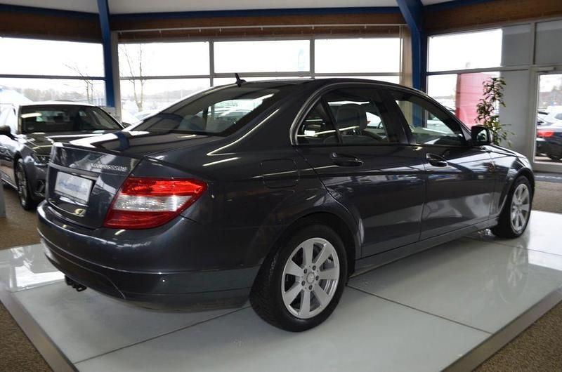Gebraucht Mercedes C180 156 PS (114 kW) 2008 Grau Limousine