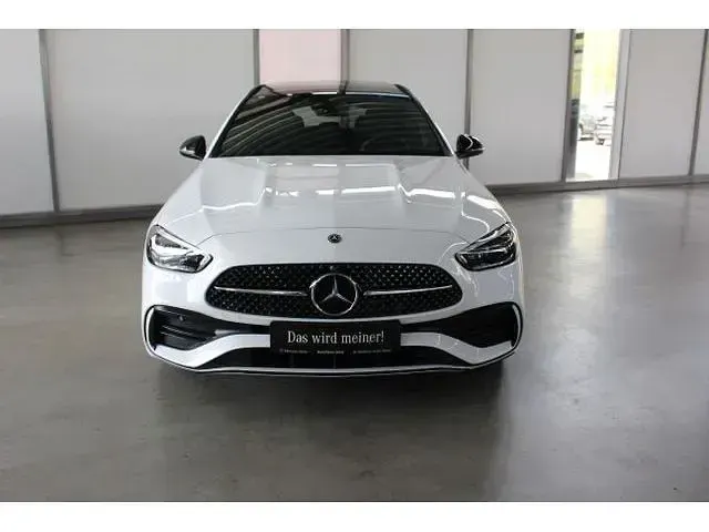 Gebraucht Mercedes C220 AMG Line Premium Plus 200 PS (147 kW) 2025 Kombi
