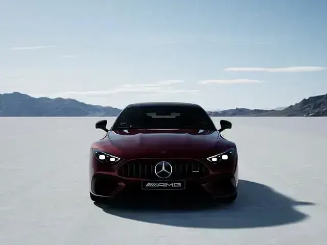 Gebraucht Mercedes SL63 AMG Premium Plus 585 PS (430 kW) 2024 Rot Cabrio
