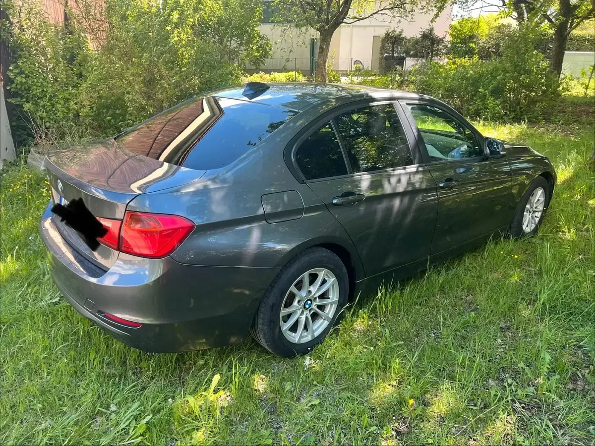 Brugt BMW 320 184 HK (135 kW) 2012 Grå Sedan