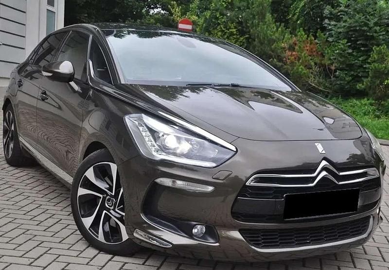 Gebraucht Citroën DS5 Chic 200 PS (147 kW) 2013 Braun Kleinwagen