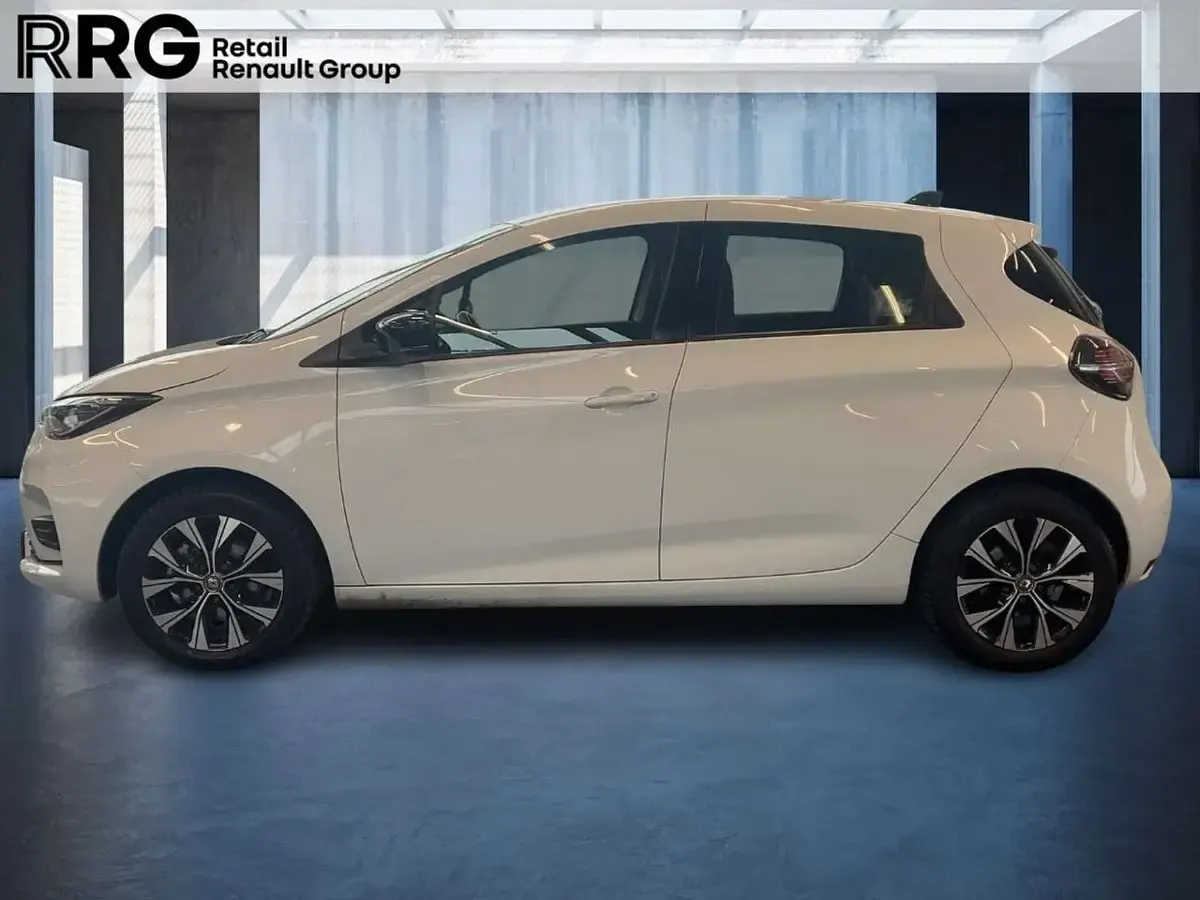 Gebraucht Renault Zoe Evolution 50 kW (69 PS) 2022 Weiß Kleinwagen