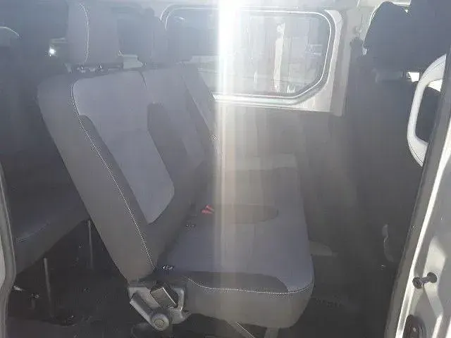 Gebraucht Opel Vivaro 120 PS (88 kW) 2019 Silber Van / Kleinbus