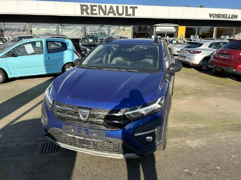 Gebraucht Dacia Sandero Essentiel 101 PS (74 kW) 2022 Blau Kleinwagen