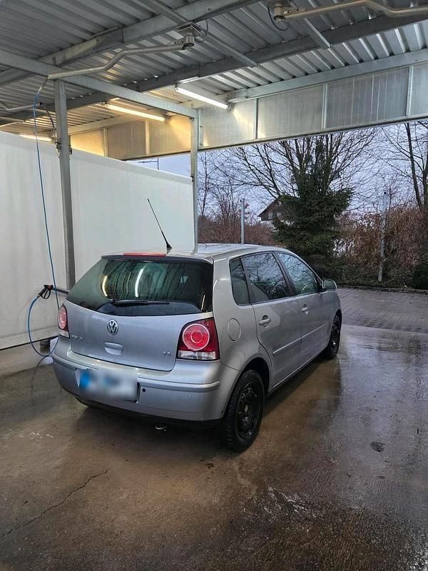 Second-hand VW Polo 80 CP (58 kW) 2008 Argintiu Hatchback