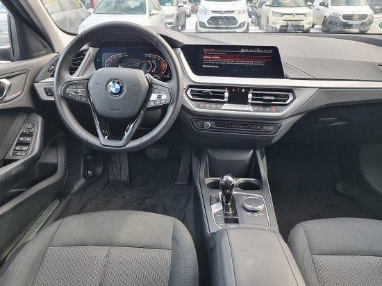 Gebraucht BMW 120 Advantage 190 PS (139 kW) 2022 Schwarz Kleinwagen