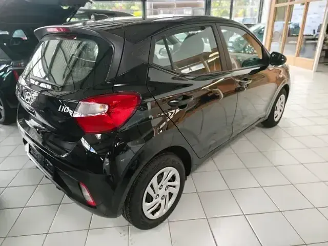 Neu Hyundai i10 Select 63 PS (46 kW) 2025 Schwarz Kleinwagen