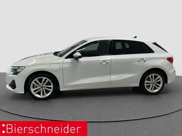 Gebraucht Audi A3 Advanced 204 PS (150 kW) 2025 Weiss Limousine