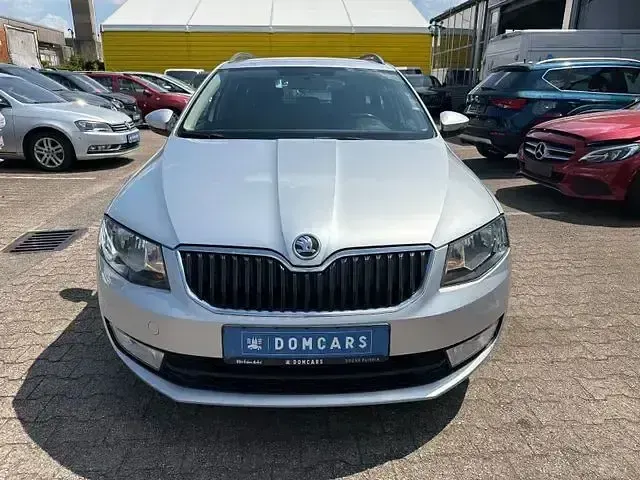 Gebraucht Skoda Octavia Ambition 105 PS (77 kW) 2014 Silber Kombi