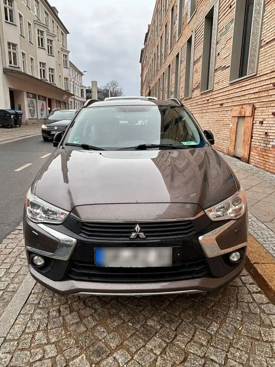 Gebraucht Mitsubishi ASX Diamant Edition 150 PS (110 kW) 2016 Braun SUV