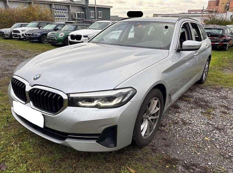Gebraucht BMW 520 190 PS (139 kW) 2021 Silber Kombi