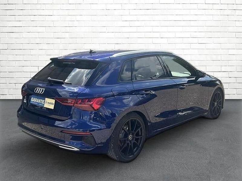 Gebraucht Audi A3 Ambiente 150 PS (110 kW) 2021 Andere Limousine