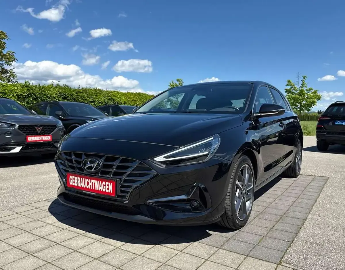 Gebraucht Hyundai i30 Prime 160 PS (117 kW) 2021 Phantom black mineral... Limousine