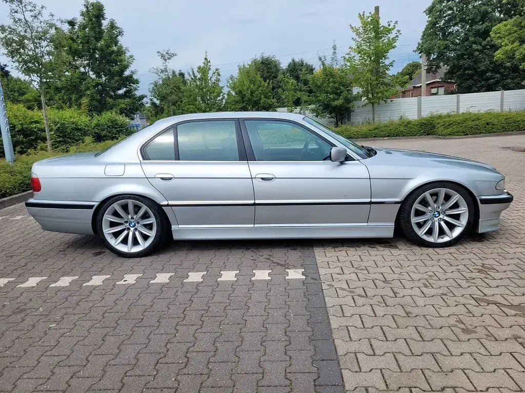 Gebraucht BMW 735 Performance 238 PS (175 kW) 1999 Silber Limousine
