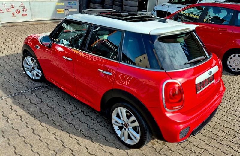 Gebraucht Mini Cooper 136 PS (100 kW) 2015 Rot Kleinwagen