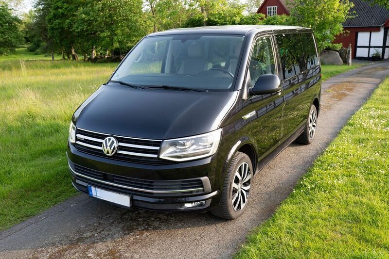 Schwarz Gebraucht 2015 VW T6 Van | 31.400 € (Superpreis) - Bild 1/4