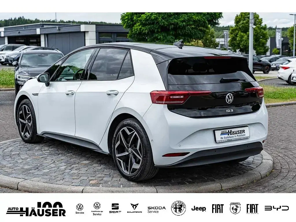 Gebraucht VW ID.3 Pro Performance 150 kW (204 PS) 2023 Gletscherweiß metallic schwarz Kleinwagen