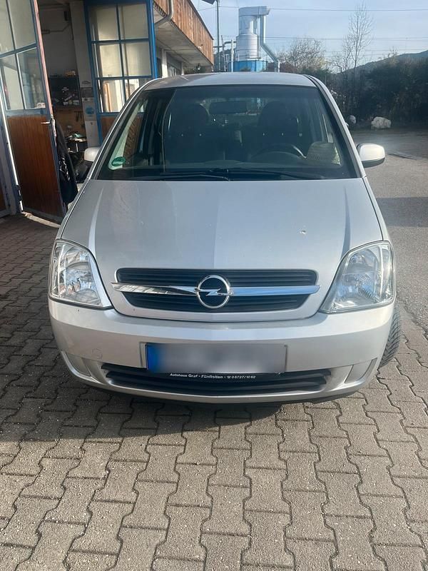Silber Gebraucht 2005 Opel Meriva Van / Kleinbus | 1.200 € (Guter Preis) - Bild 1/4